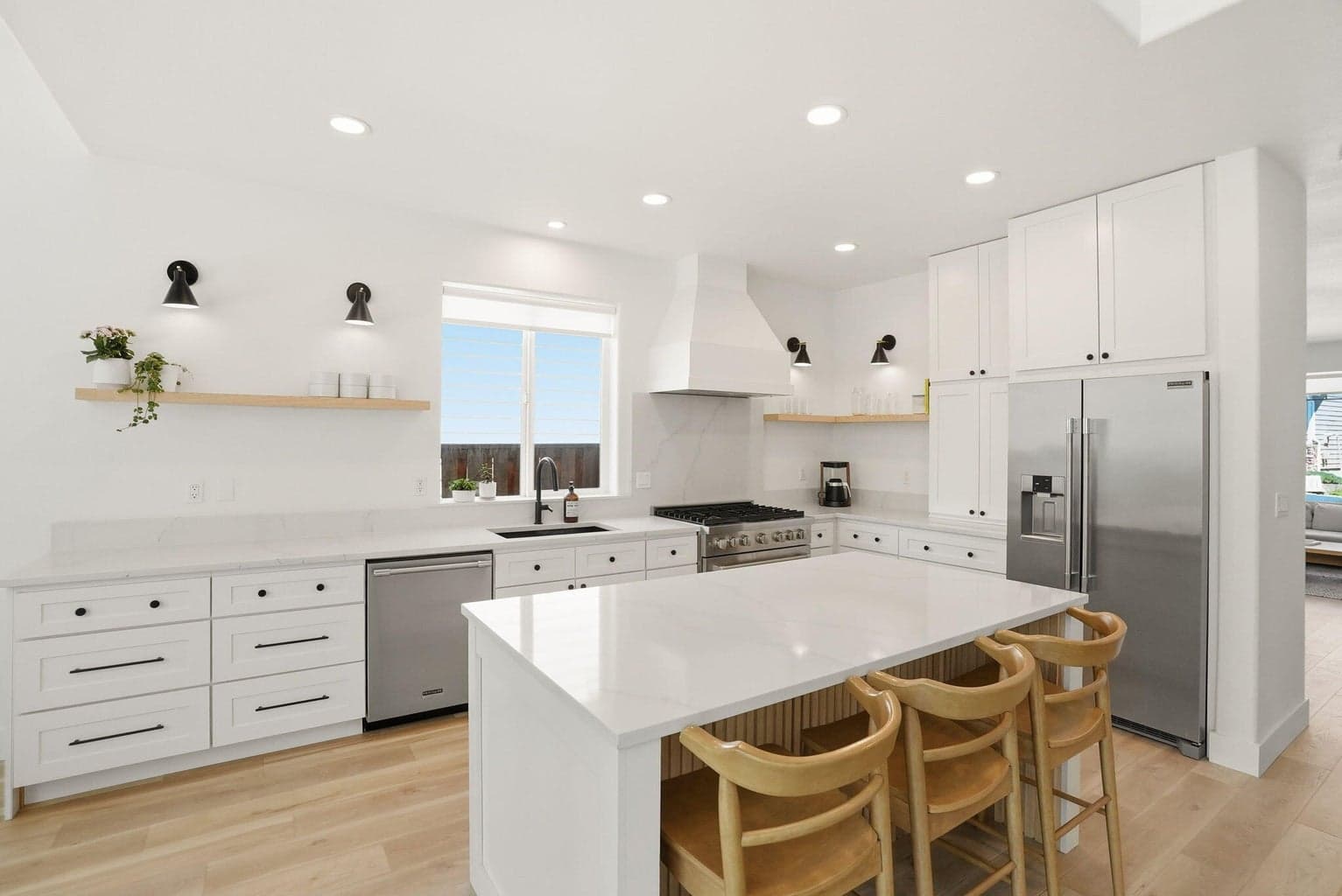 Photo of 61038 Snowbrush Drive 21 of 80
