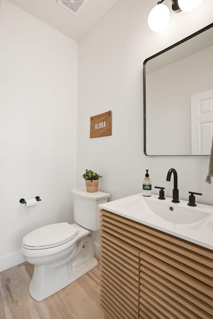 Photo of 61038 Snowbrush Drive 31 of 80