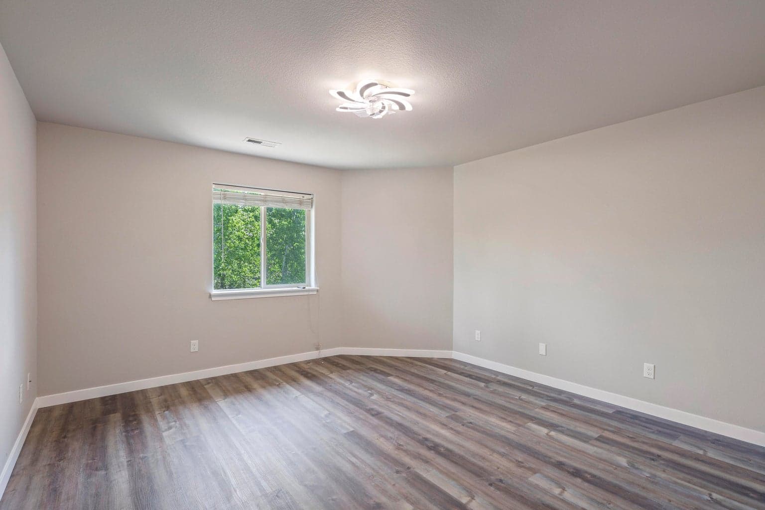 Photo of 21189 Ritz Place 29 of 37