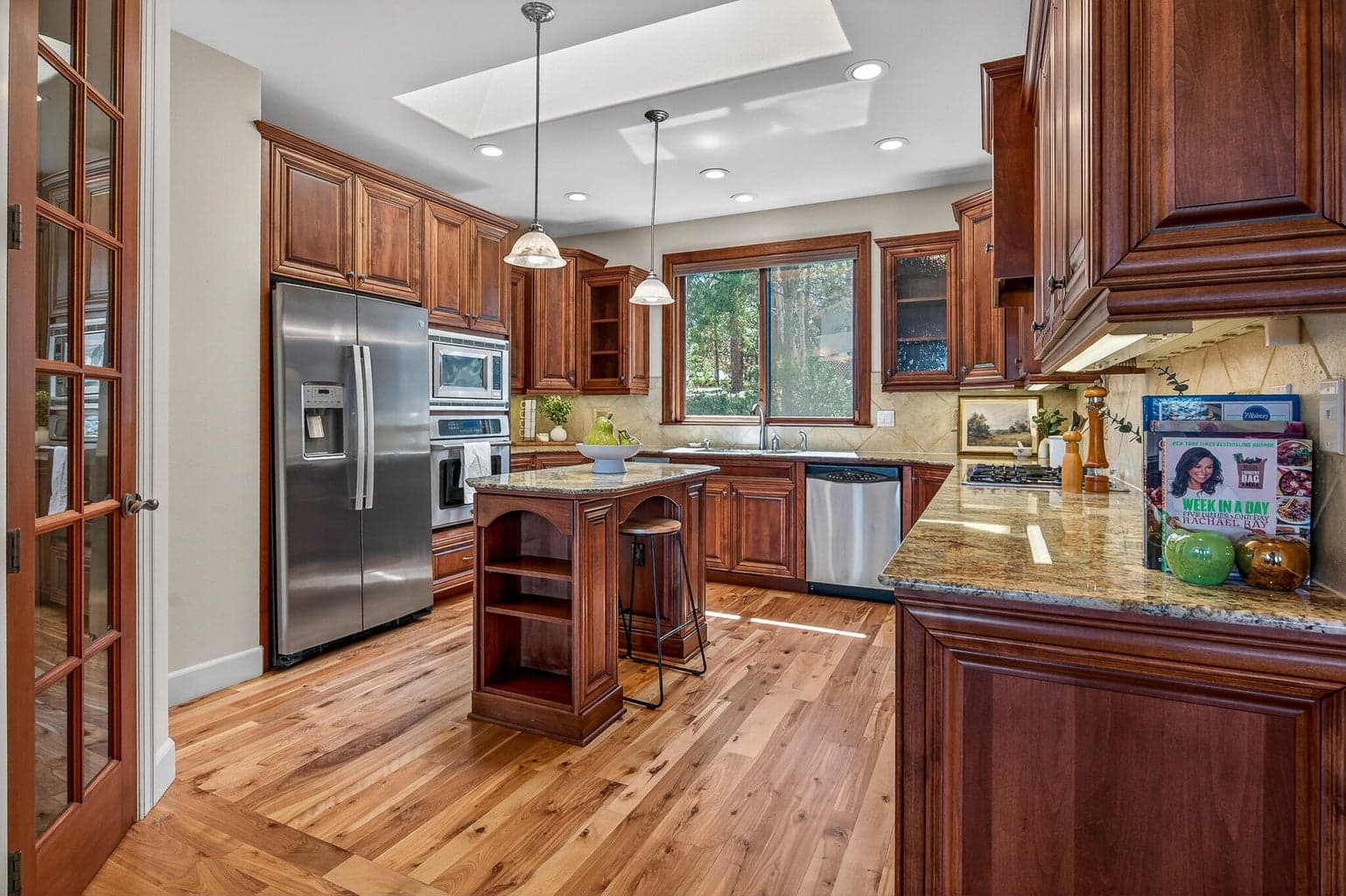 Photo of 19305 Brookside Way 13 of 48