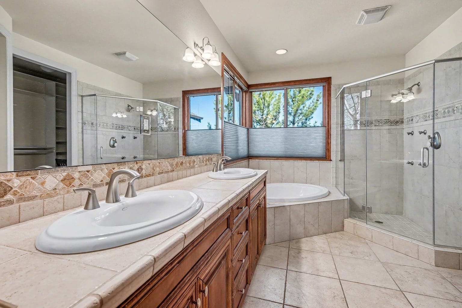 Photo of 19305 Brookside Way 24 of 48