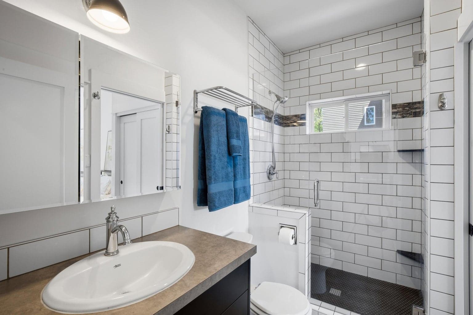 Photo of 1027 NW Albany Avenue 49 of 69