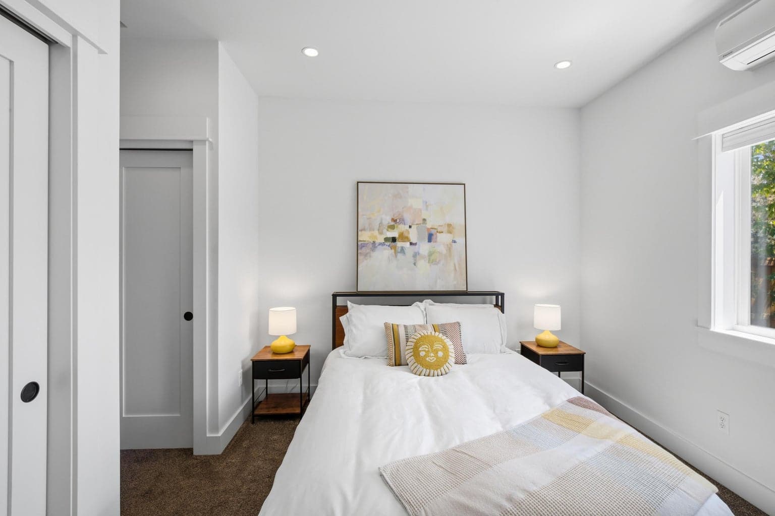 Photo of 1027 NW Albany Avenue 47 of 69