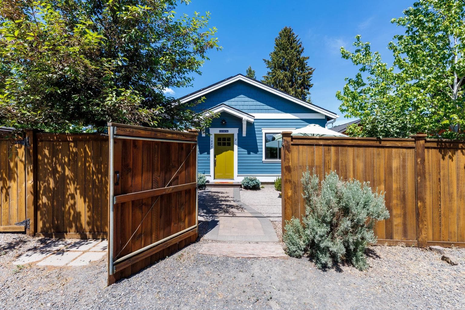Photo of 1027 NW Albany Avenue 53 of 69