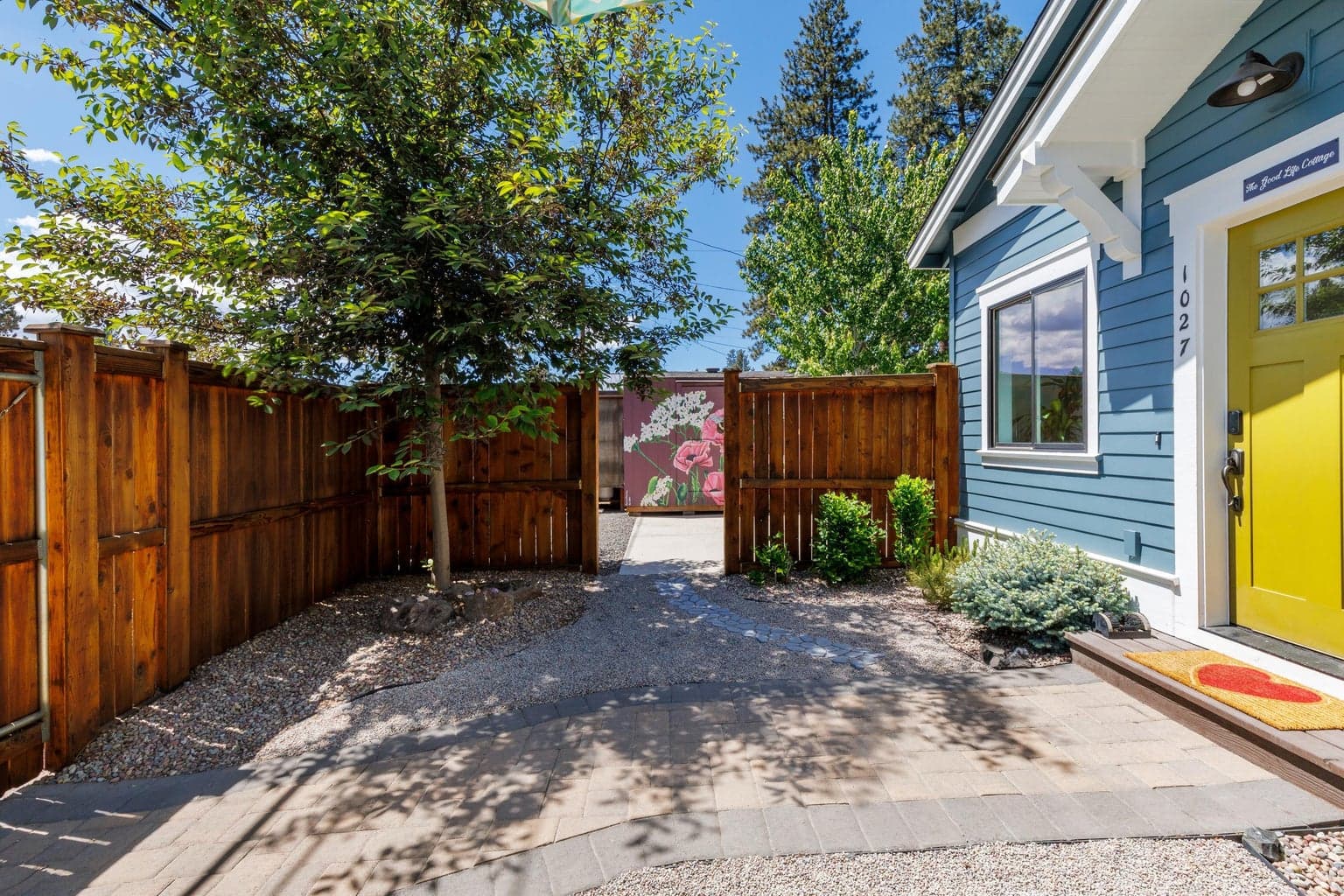Photo of 1027 NW Albany Avenue 52 of 69