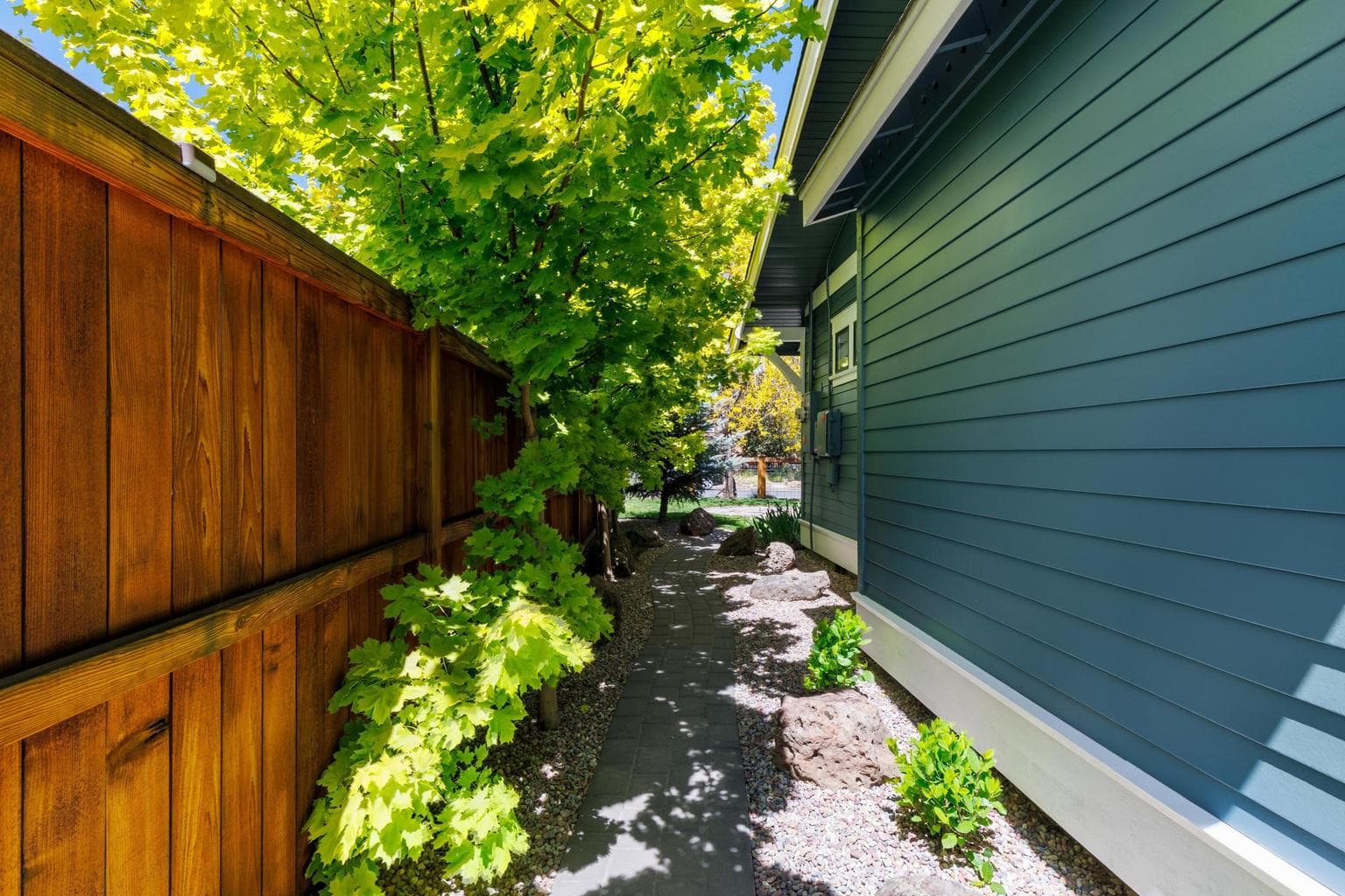 Photo of 1027 NW Albany Avenue 59 of 69
