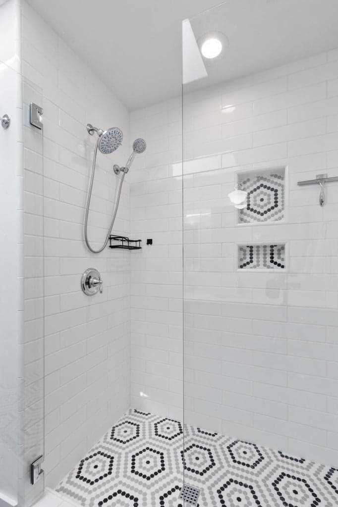Photo of 1027 NW Albany Avenue 27 of 69