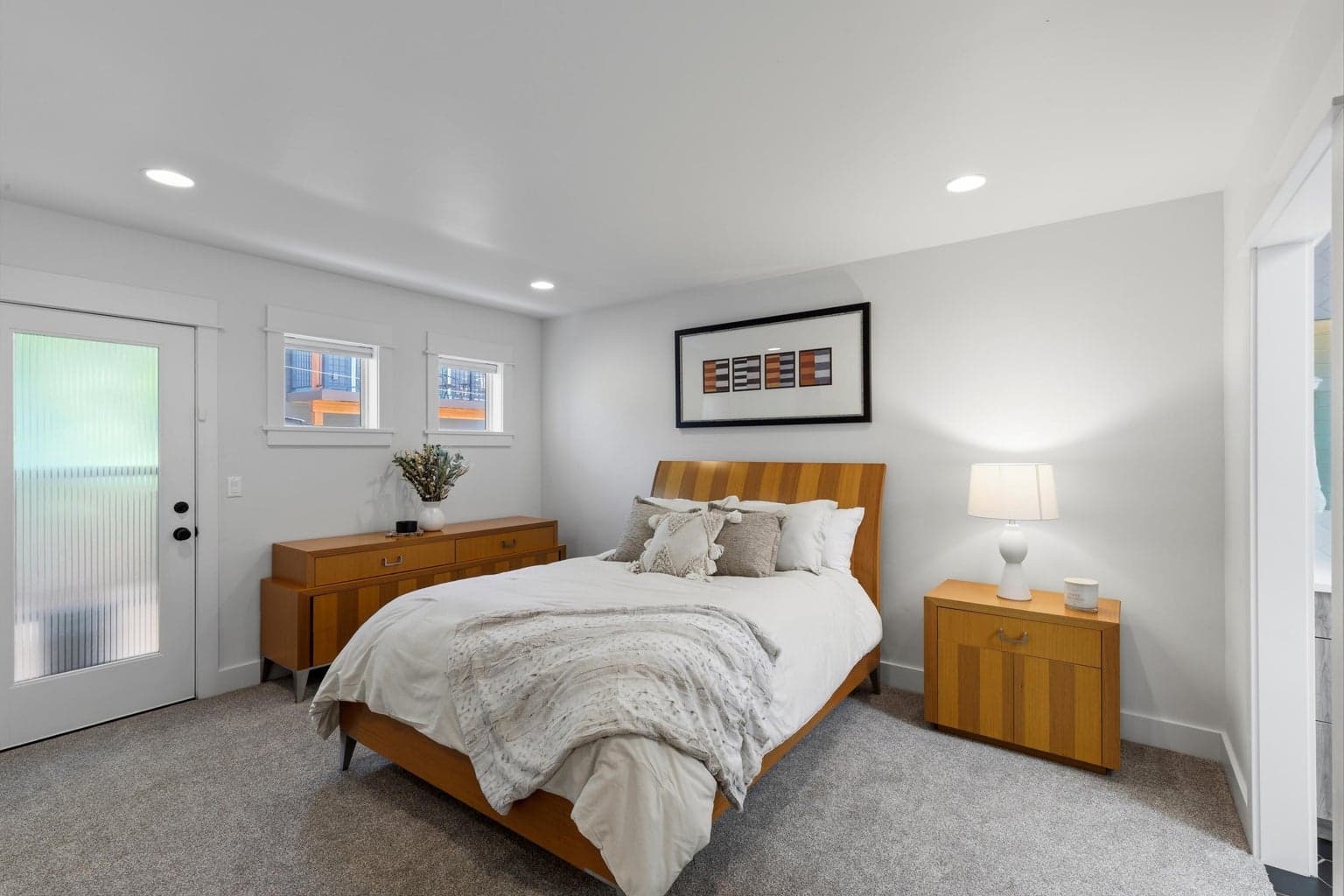 Photo of 1027 NW Albany Avenue 20 of 69