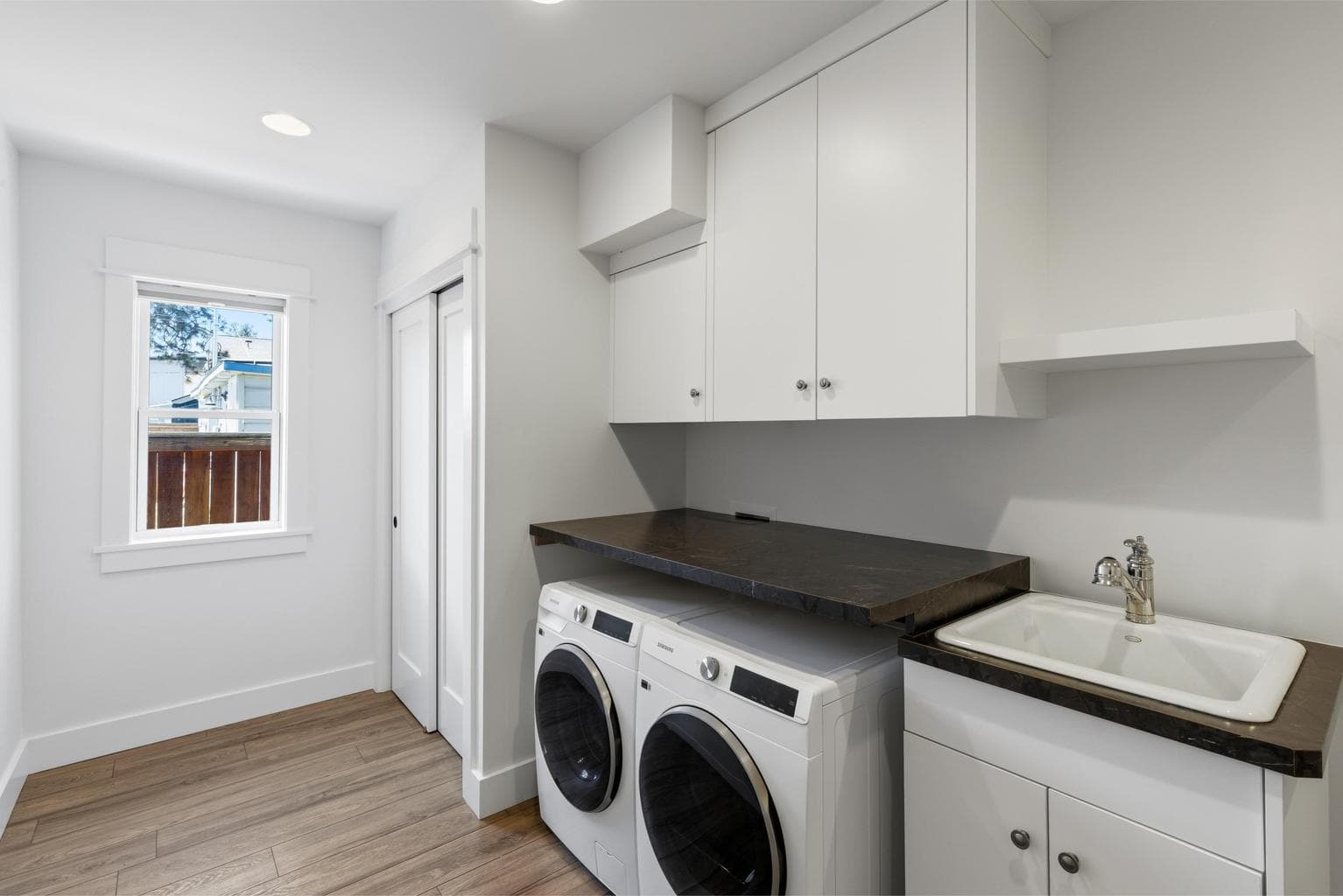 Photo of 1027 NW Albany Avenue 34 of 69