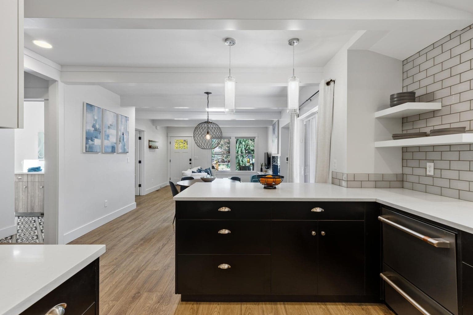 Photo of 1027 NW Albany Avenue 19 of 69