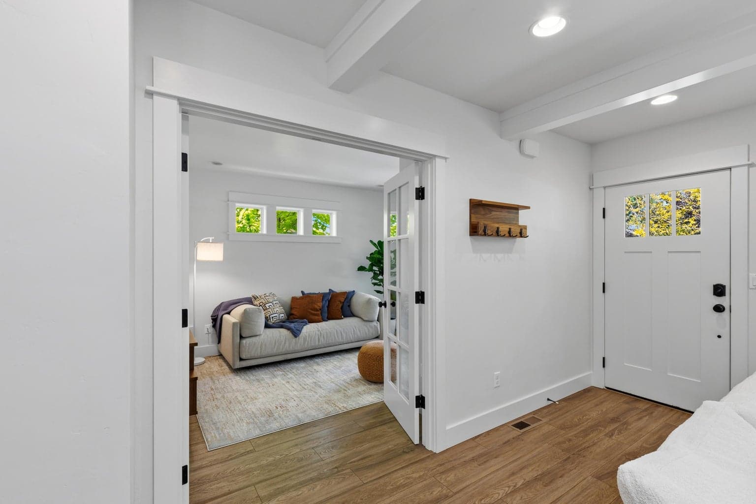 Photo of 1027 NW Albany Avenue 31 of 69