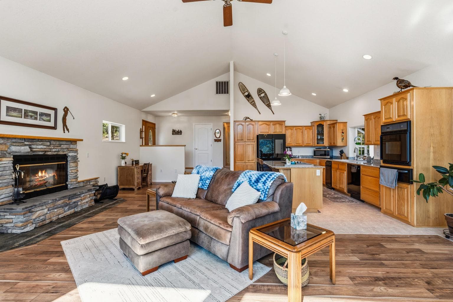 Photo of 622 Schieffelin Gulch 5 of 46