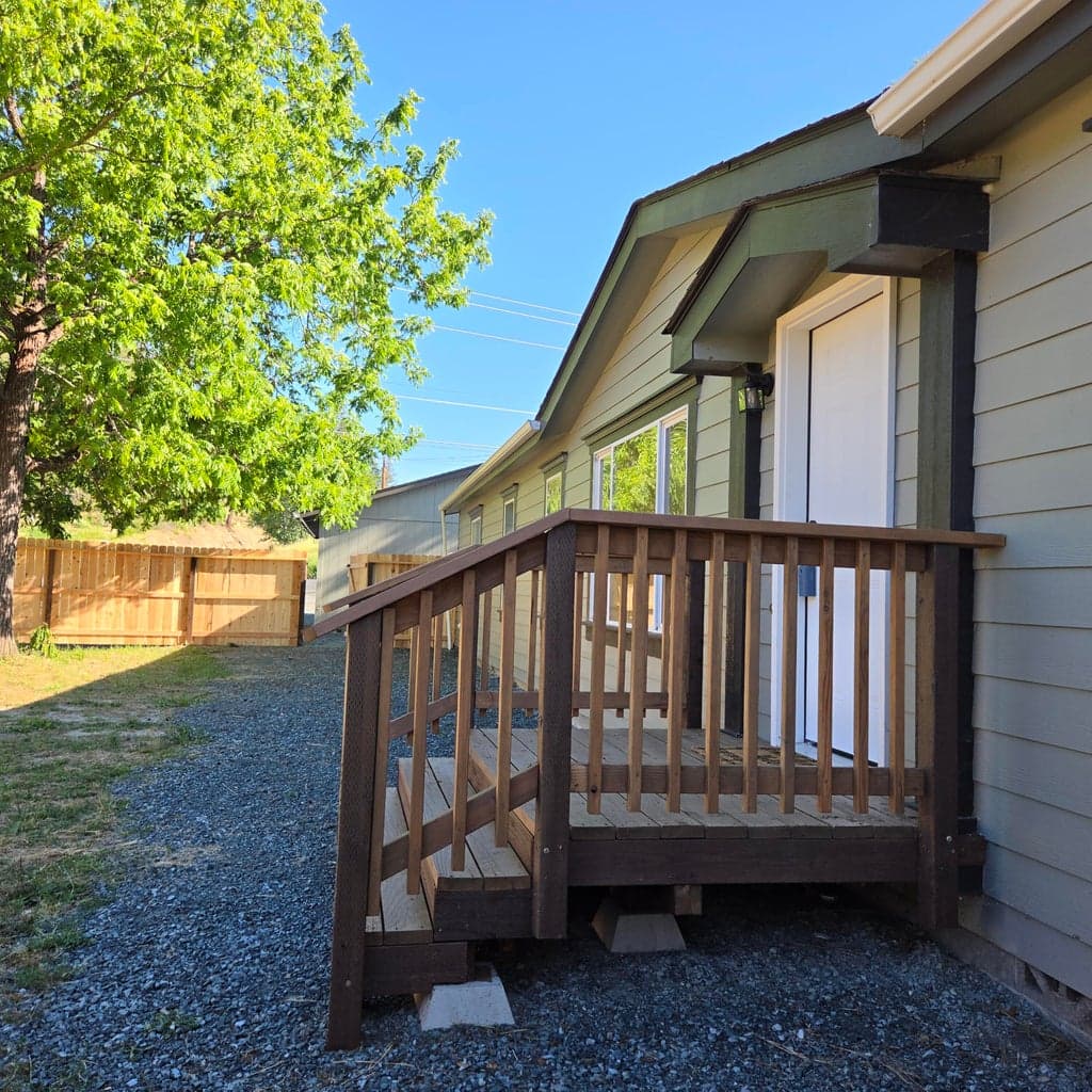 Photo of 5250 Redwood 3 of 22