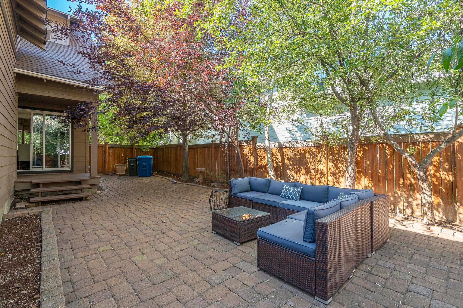 Photo of 21380 Oakview Drive 33 of 46