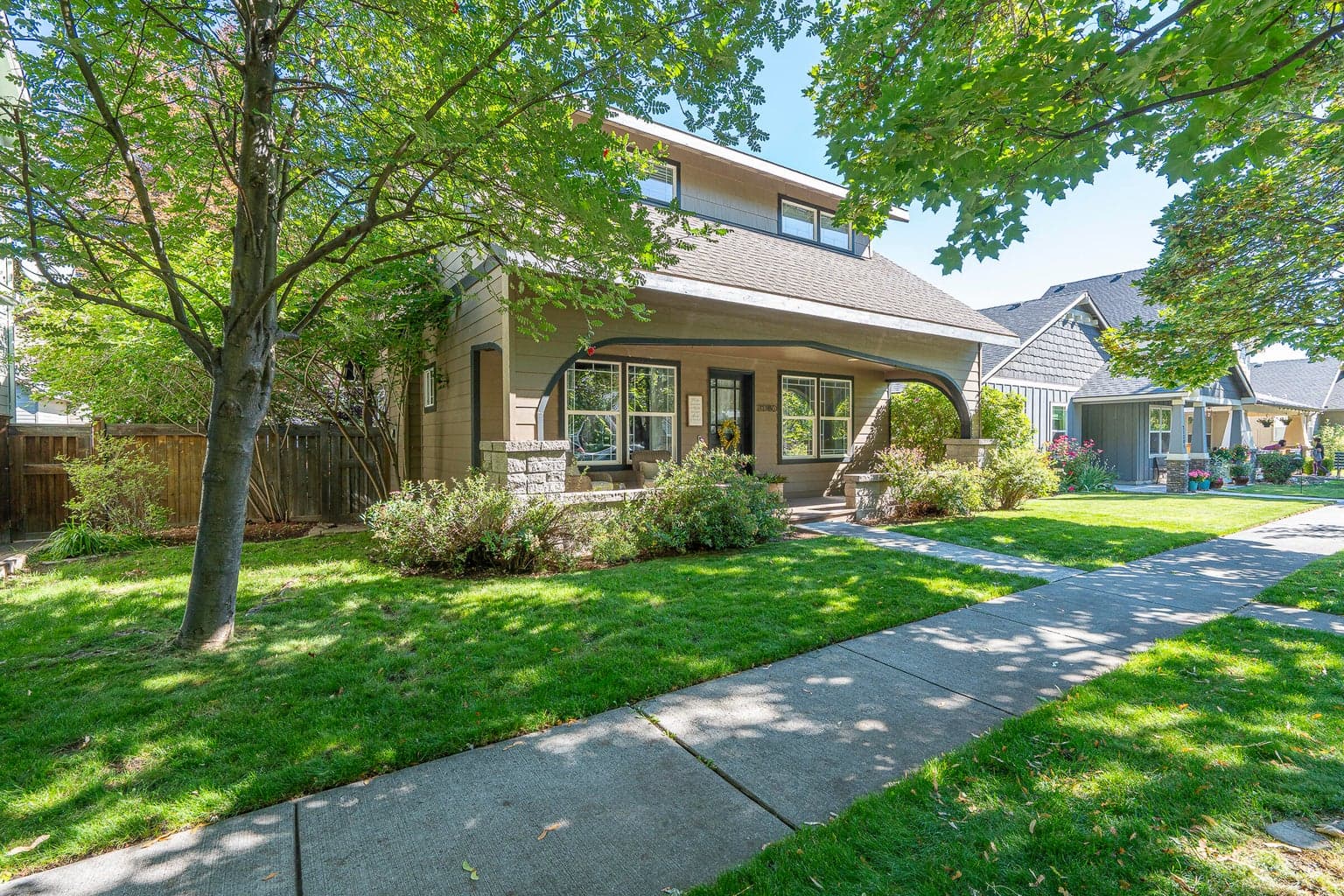 Photo of 21380 Oakview Drive 37 of 46