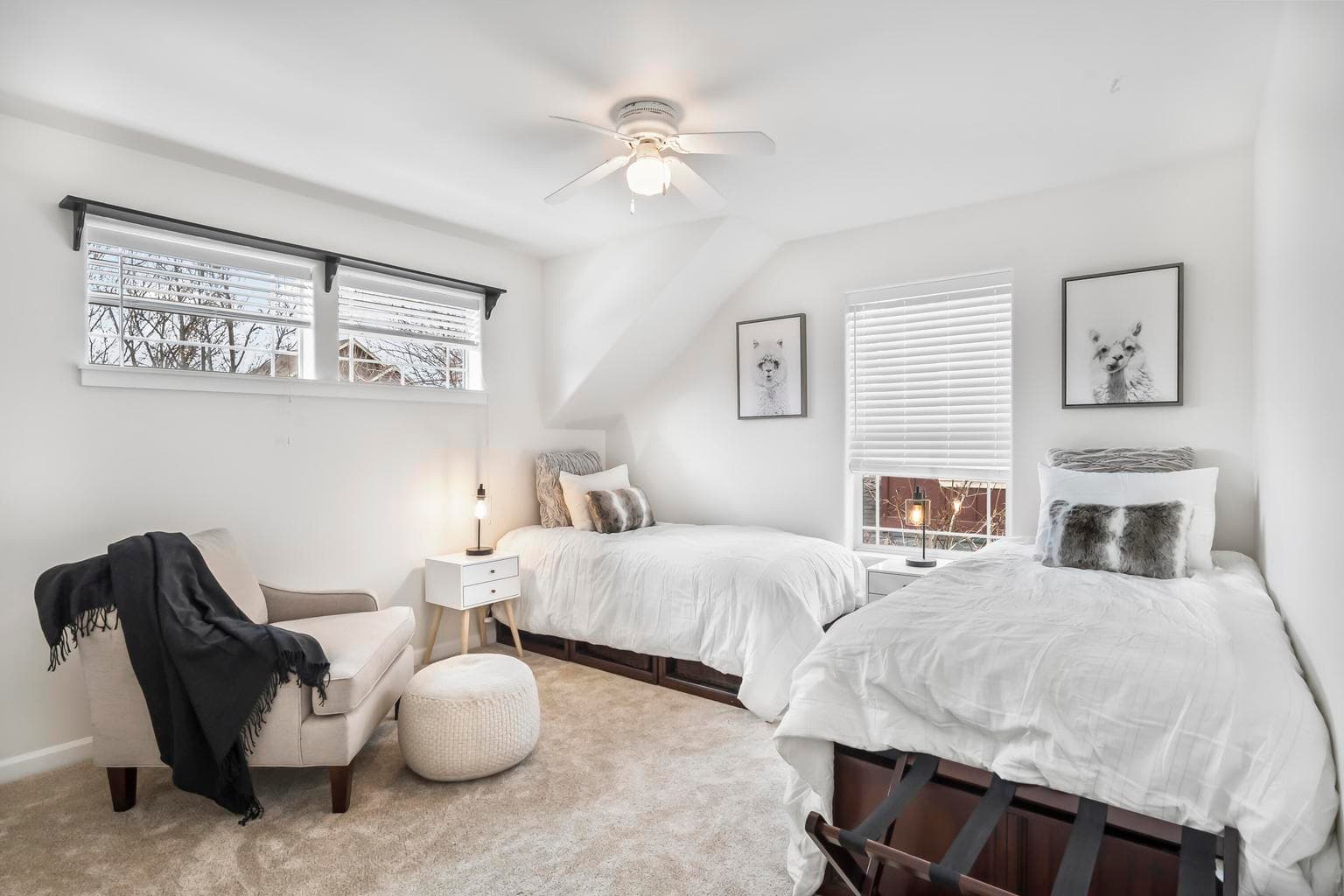 Photo of 21380 Oakview Drive 24 of 46