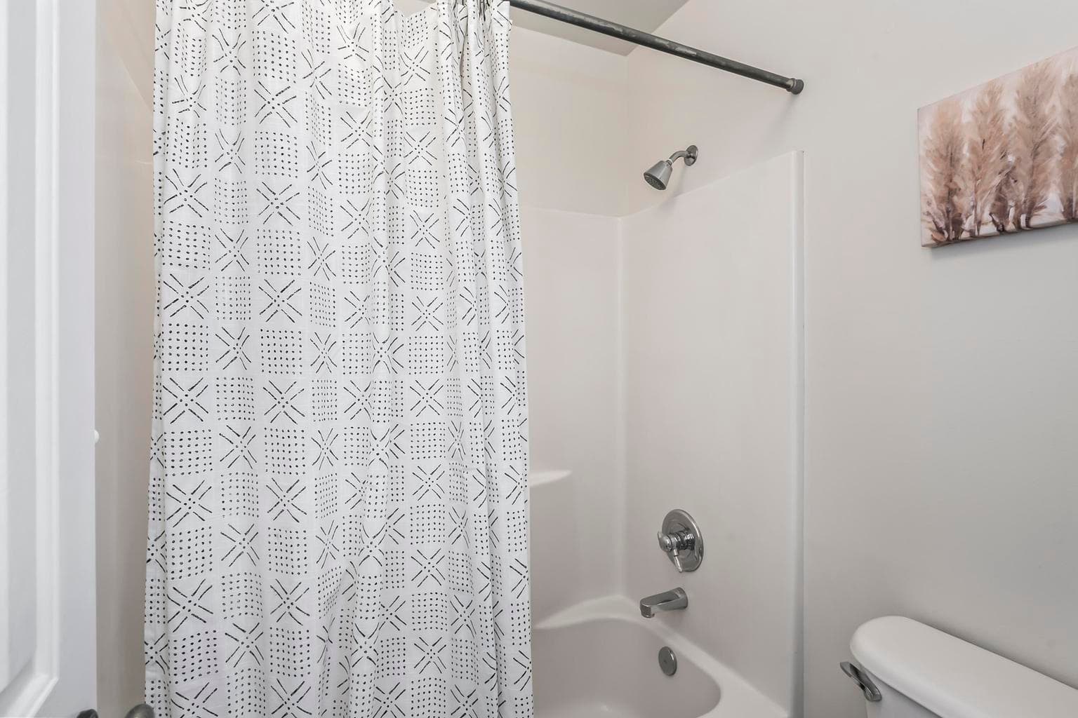 Photo of 21380 Oakview Drive 18 of 46