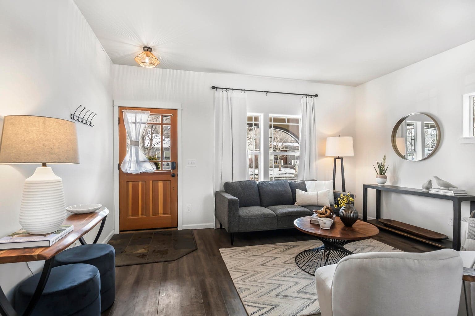 Photo of 21380 Oakview Drive 12 of 46
