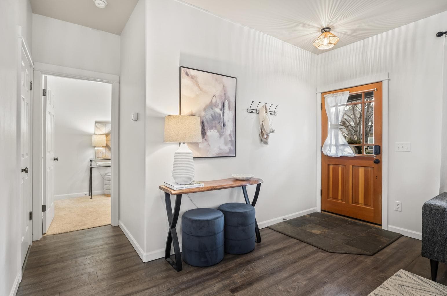 Photo of 21380 Oakview Drive 11 of 46