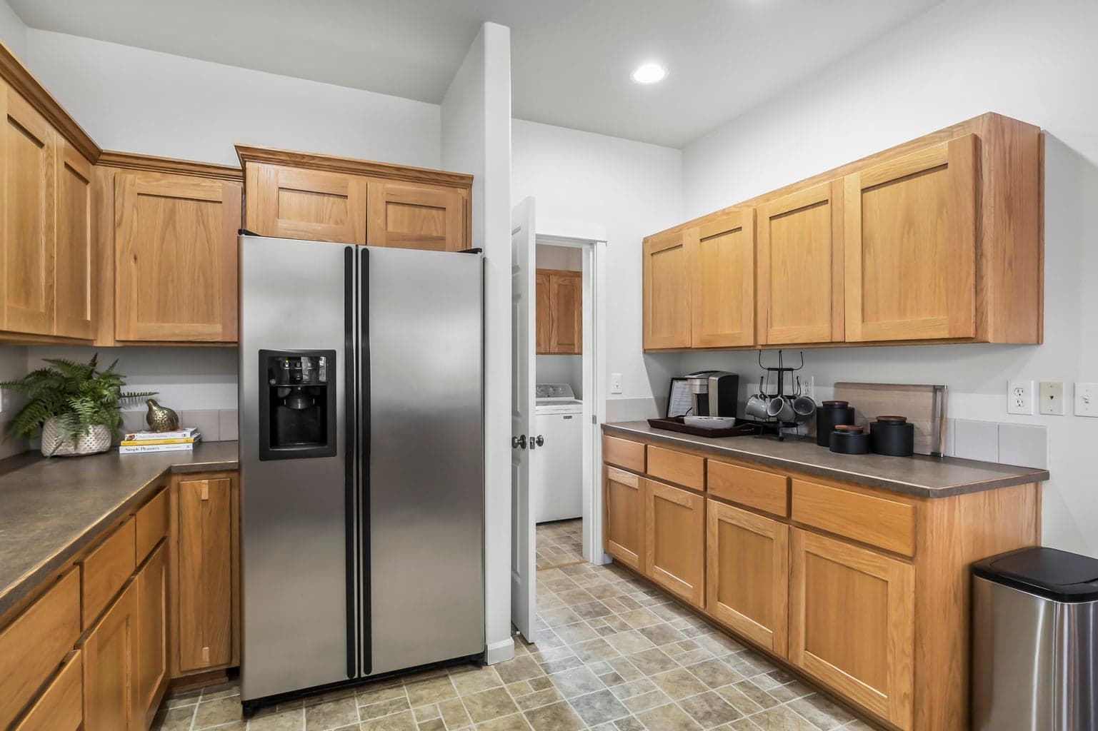 Photo of 21380 Oakview 4 of 46