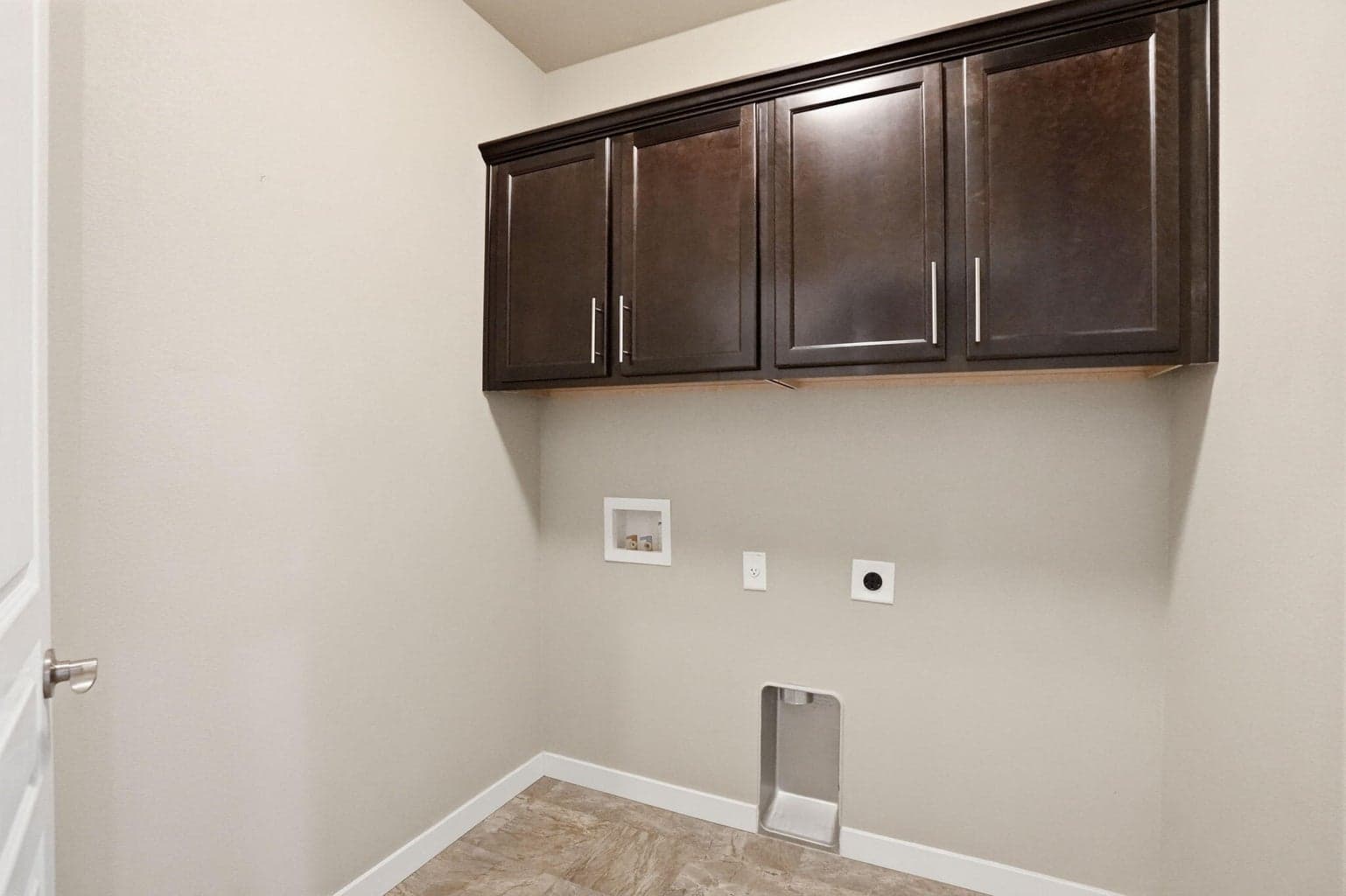 Laundry/Mudroom to garage