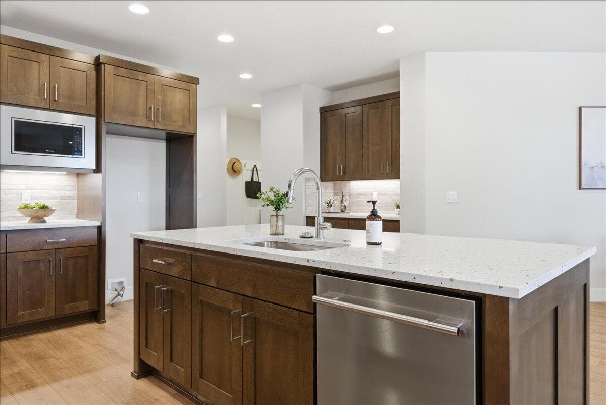 Photo of 61437 SE Daybreak Court 18 of 75