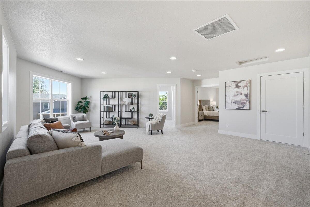 Photo of 61437 SE Daybreak Court 30 of 75
