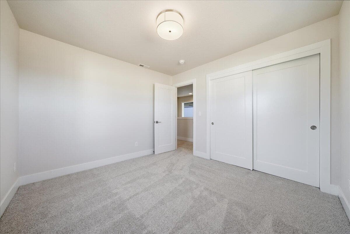 Photo of 61437 SE Daybreak Court 43 of 75