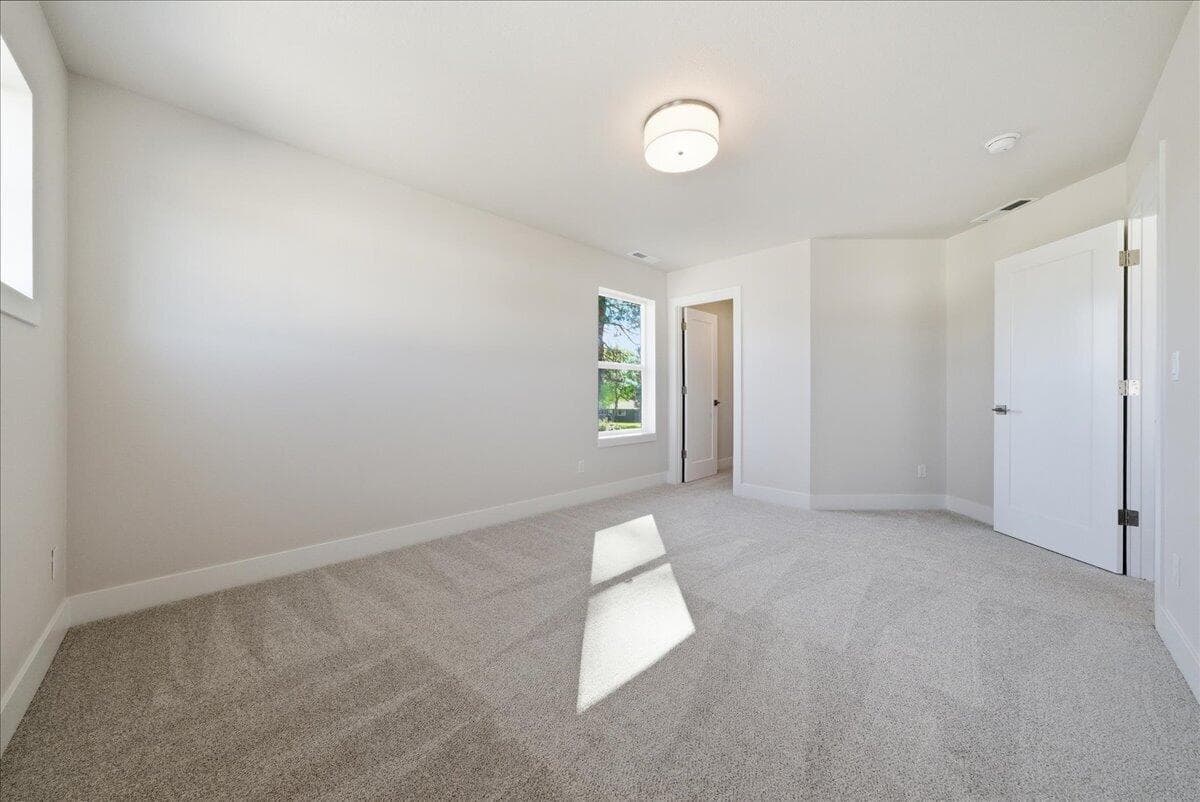 Photo of 61437 SE Daybreak Court 48 of 75
