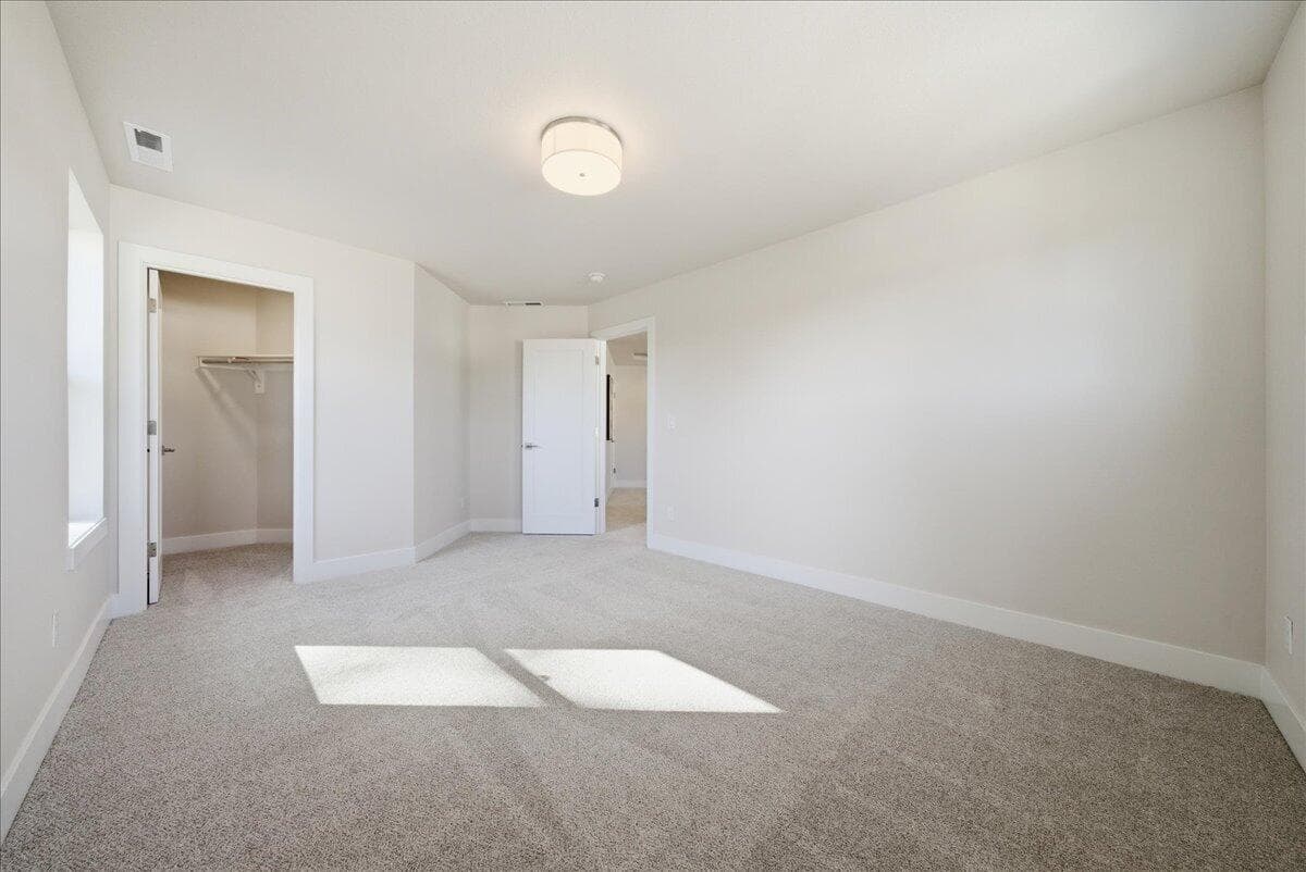 Photo of 61437 SE Daybreak Court 49 of 75