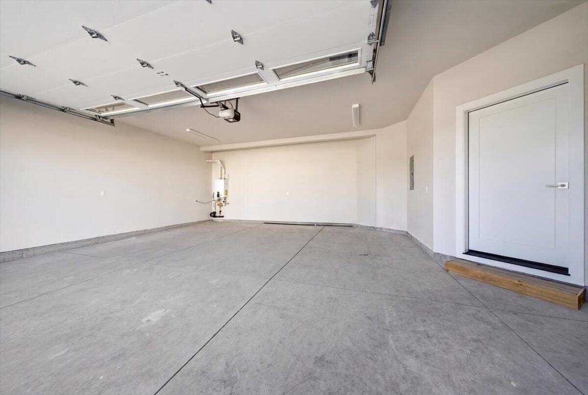 Photo of 61437 SE Daybreak Court 67 of 75