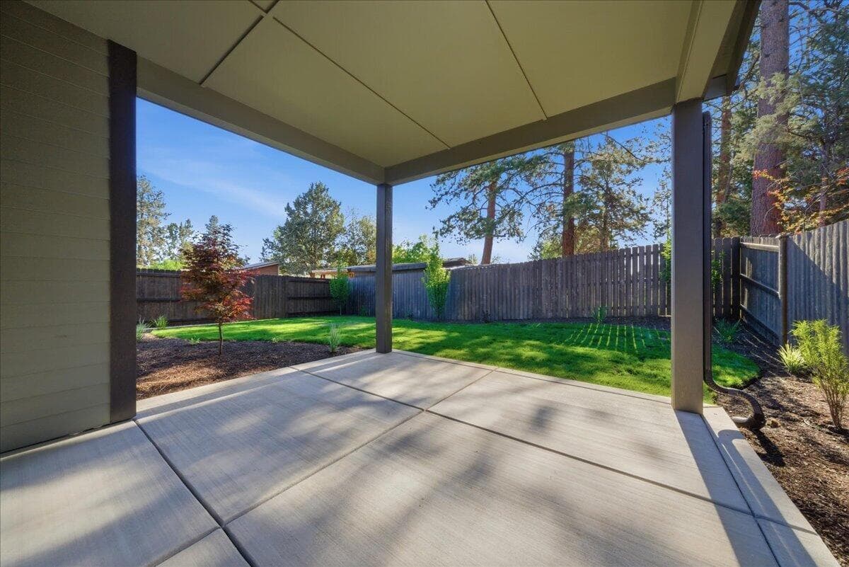 Photo of 61437 SE Daybreak Court 69 of 75