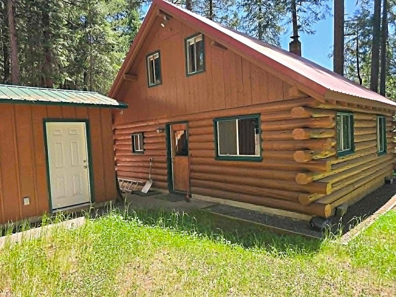Photo of 836 Ulrich 4 of 47