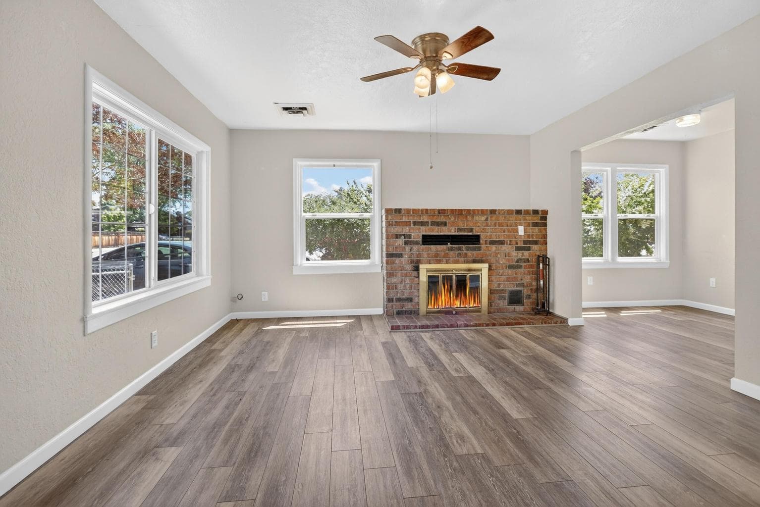 Photo of 347 2nd 5 of 32