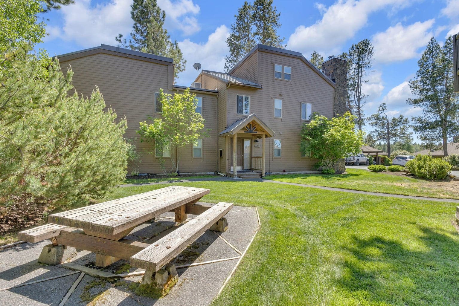 Photo of 17654 Pinnacle 3 of 43