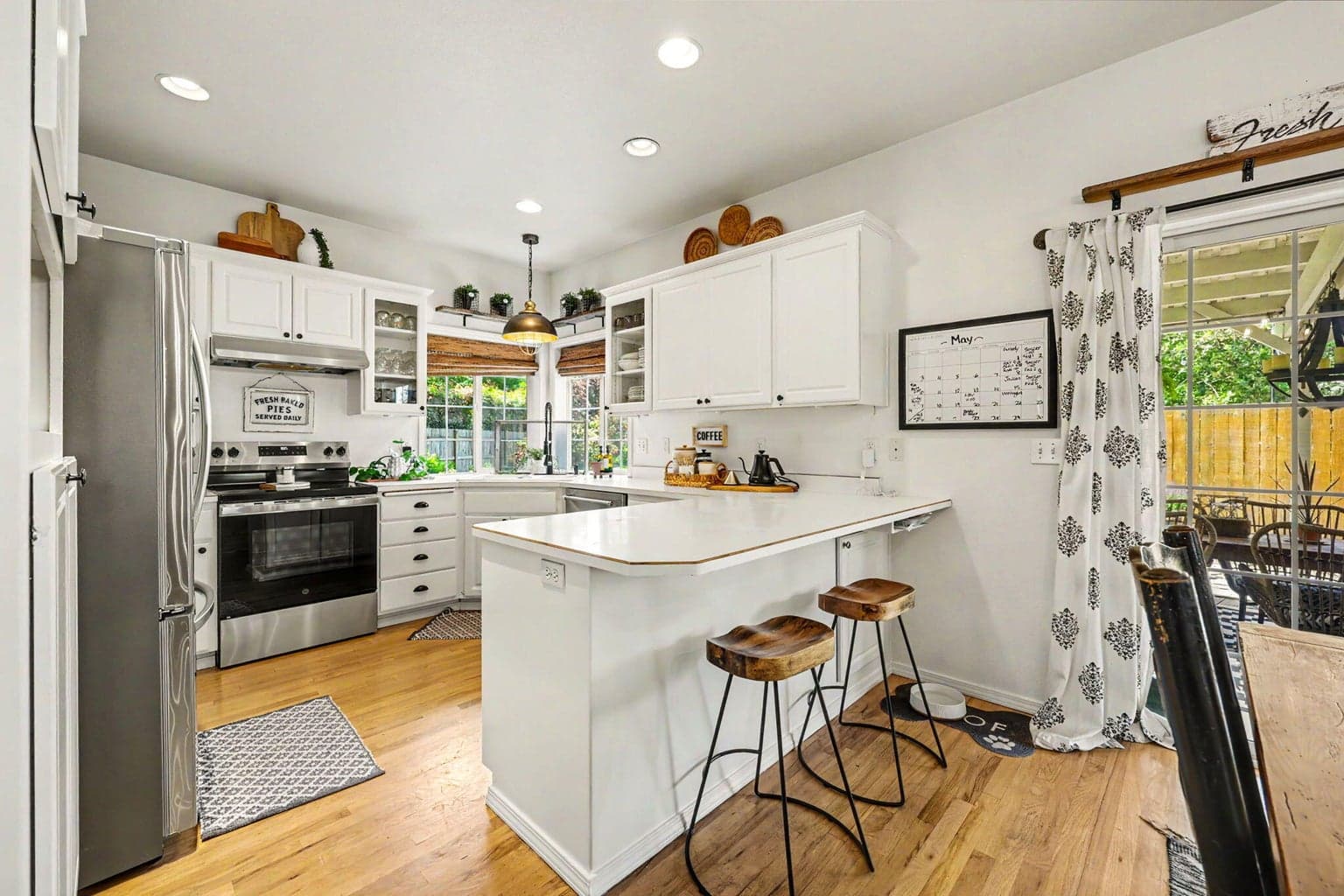 Photo of 575 Carriage Court 5 of 28