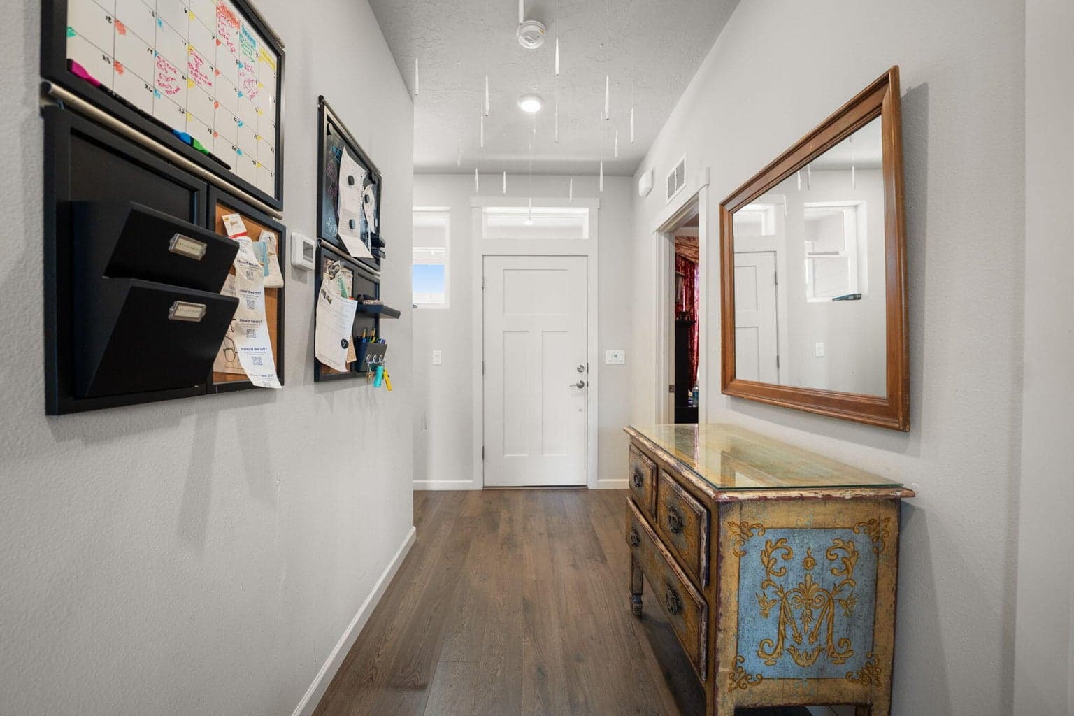 Photo of 4039 SW Quartz Place 6 of 44