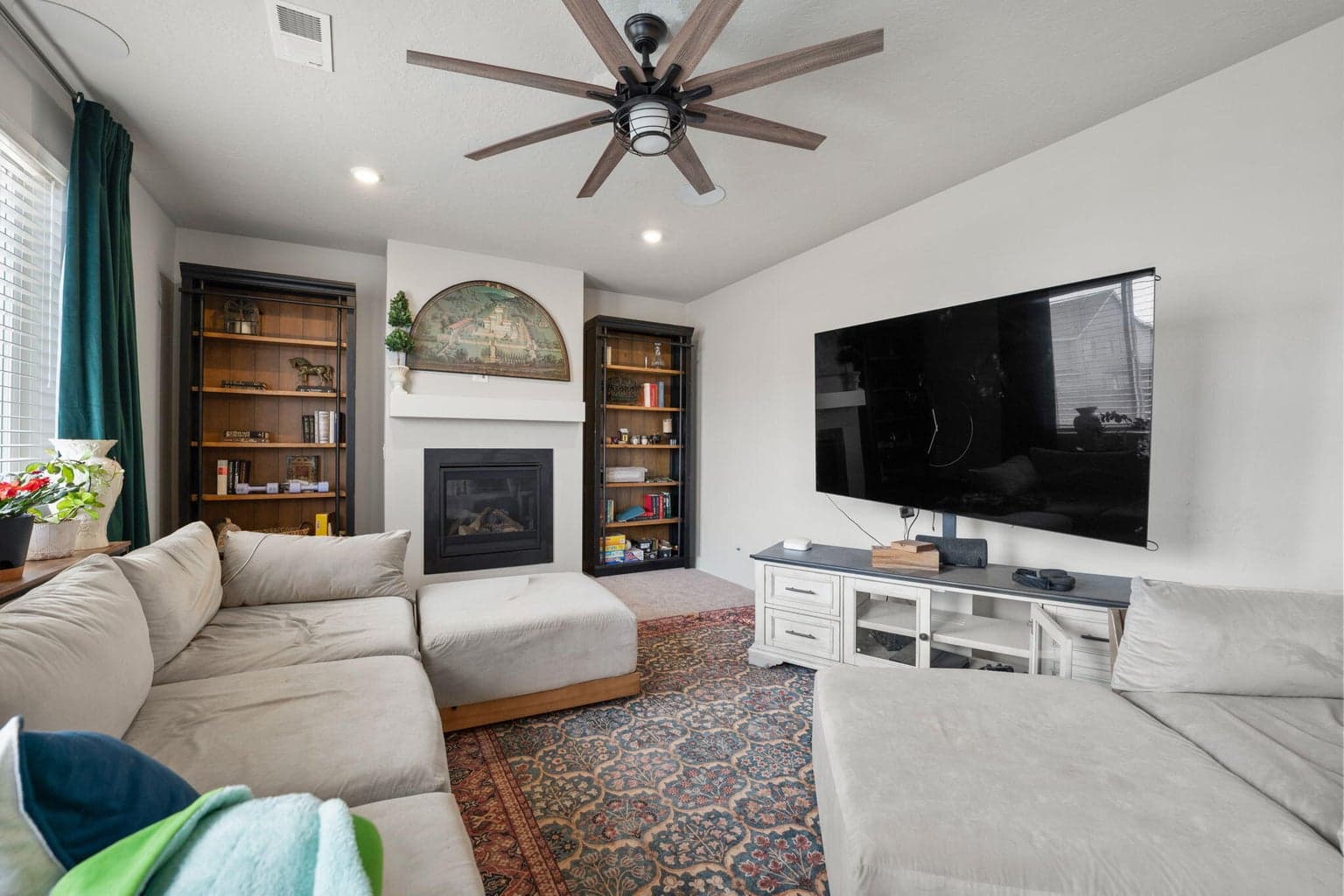 Photo of 4039 SW Quartz Place 18 of 44
