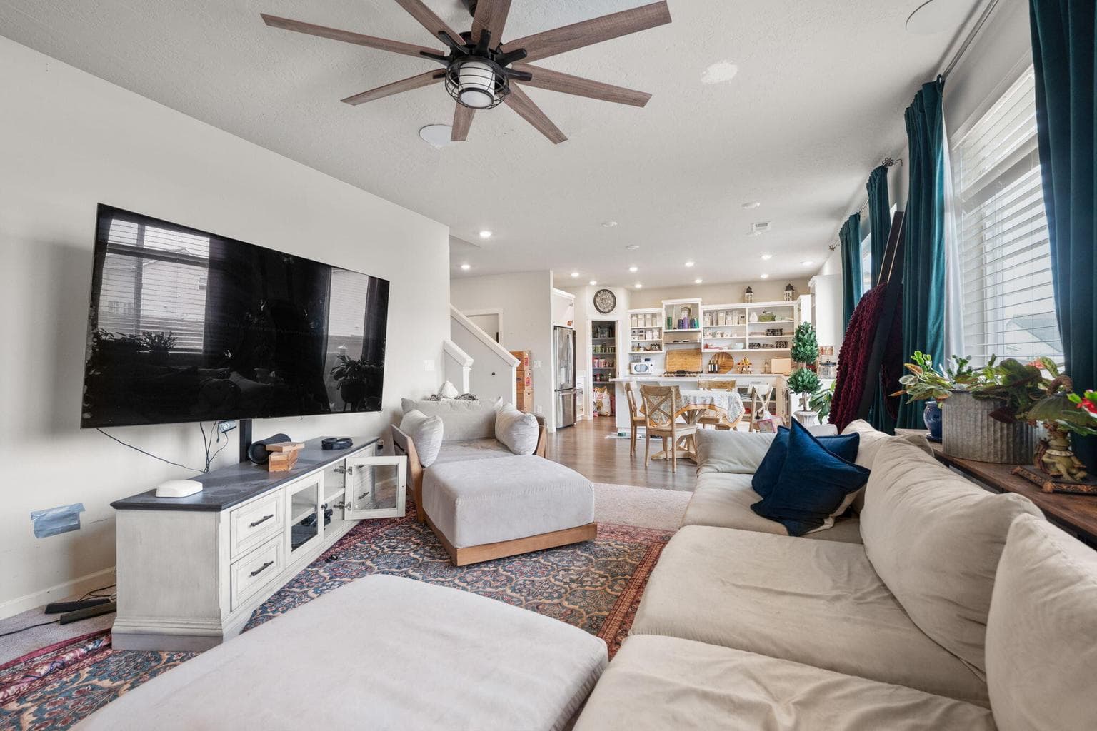 Photo of 4039 SW Quartz Place 21 of 44