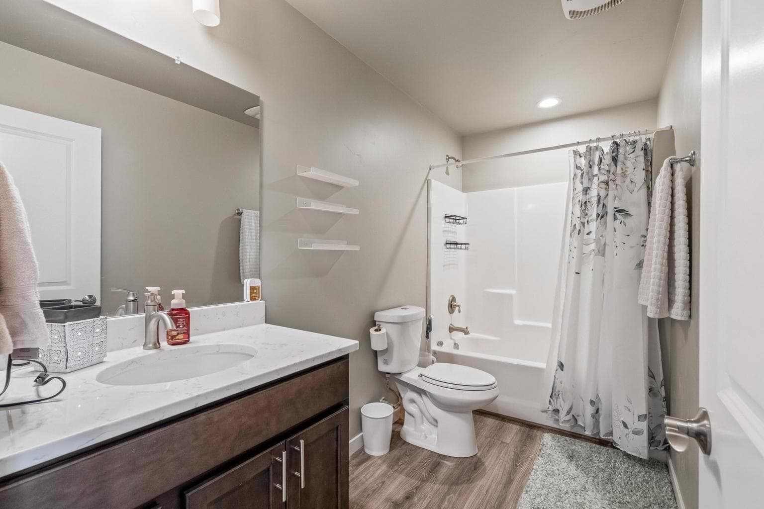 Photo of 951 SE Maliah Avenue 15 of 23