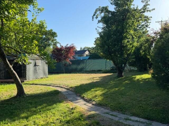 Photo of 649 Sunset 3 of 24