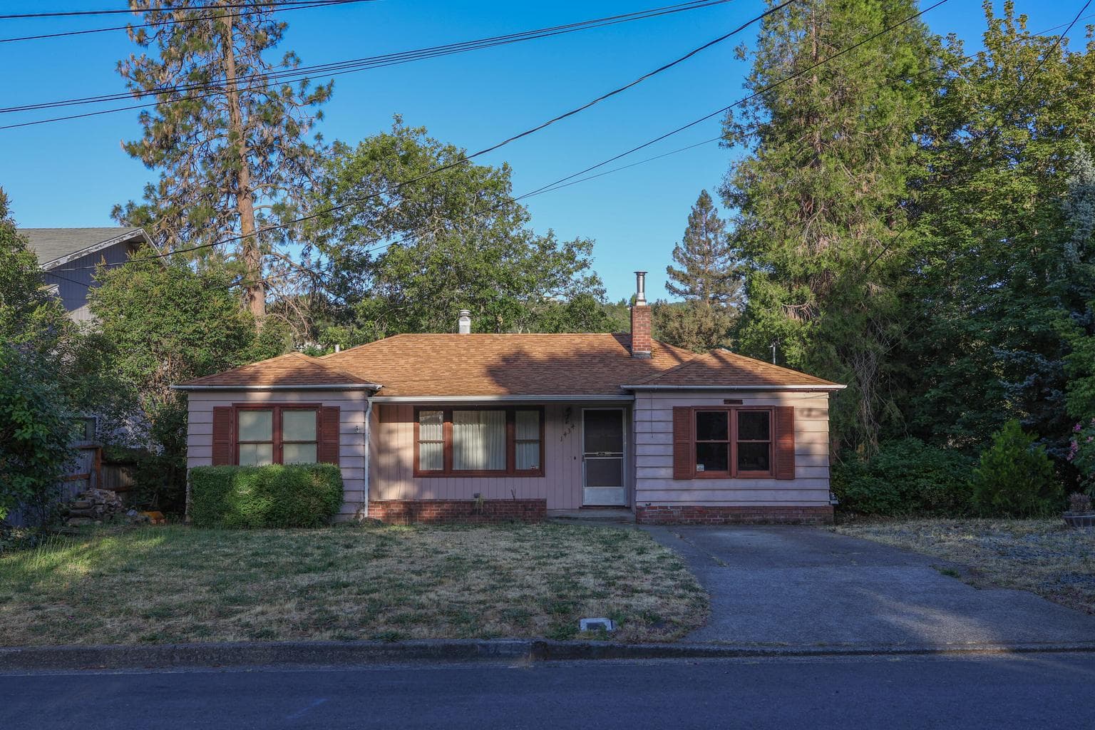 1434 Hawthorne