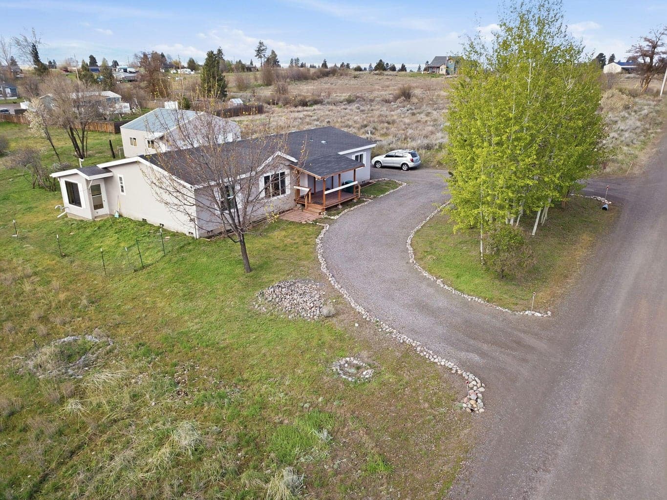 Photo of 2586 Meadow View 5 of 45