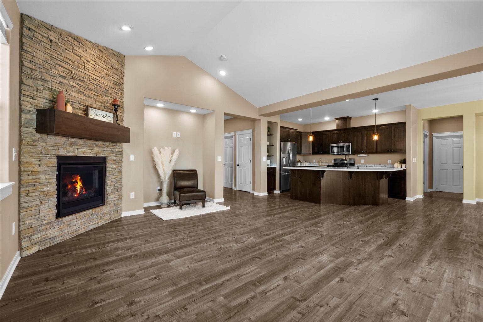 Photo of 317 Pioneer 6 of 46