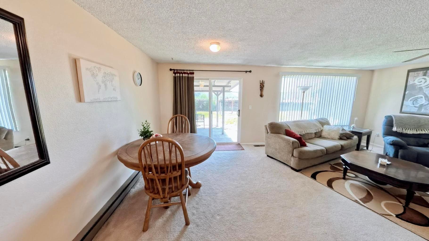Photo of 350 Mariposa Avenue 5 of 17