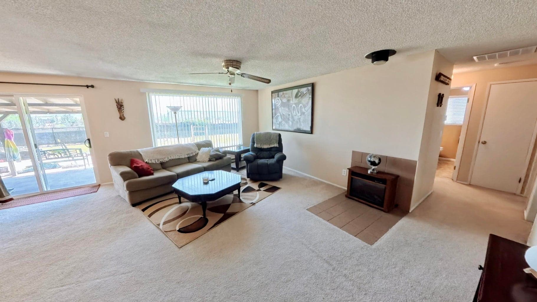 Photo of 350 Mariposa Avenue 2 of 17