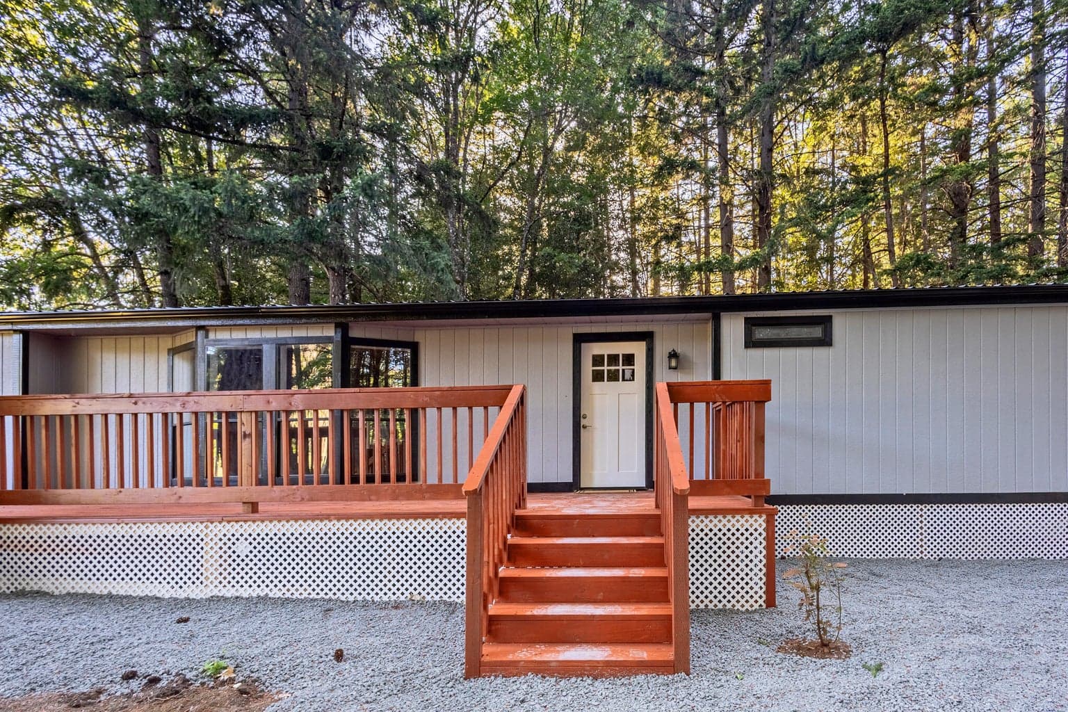 Photo of 601 Pinewood 2 of 33