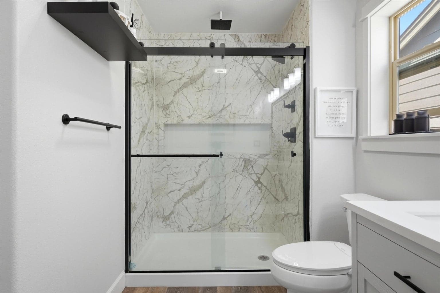 Recently retouched secondary bathroom
