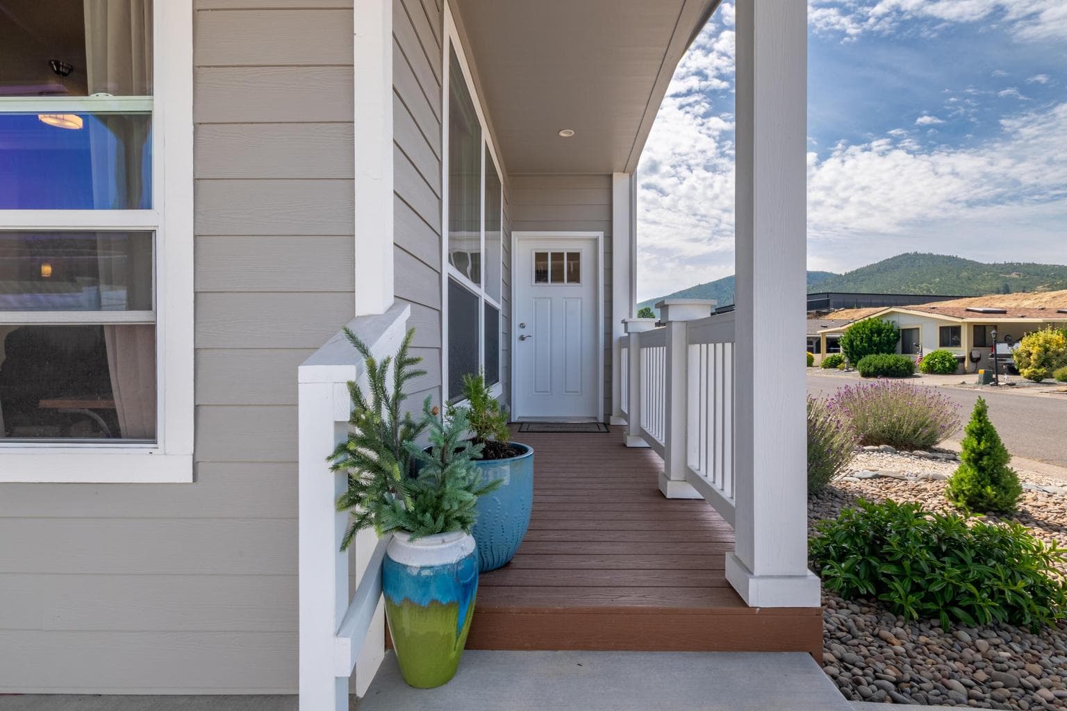 Photo of 333 Mountain View 3 of 28