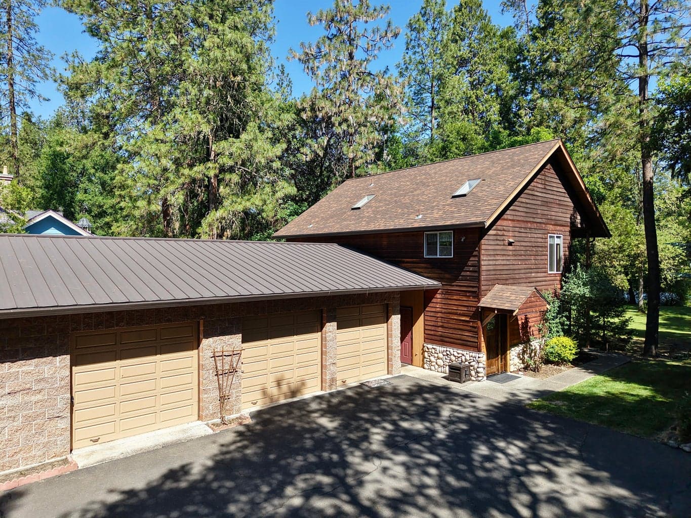 223 Indian Creek, Shady Cove, 97539